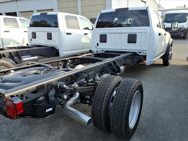 2026 RAM 5500 Chassis Tradesman/Big Horn 4x4 Crew Cab 197.4 in. WB