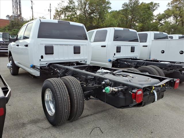 2026 RAM 3500 Tradesman/Big Horn 4x4 Crew Cab 172.4 in. WB