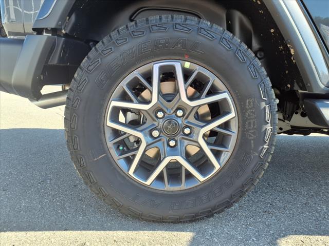 2025 Jeep Wrangler Sahara 4x4