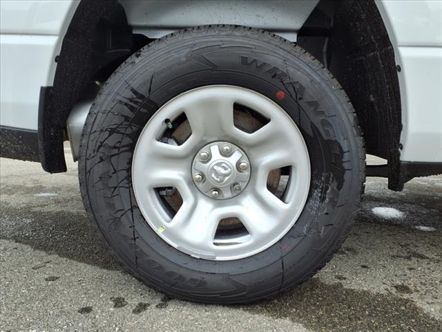 2025 RAM 1500 Tradesman 4x4 Quad Cab 140.5 in. WB