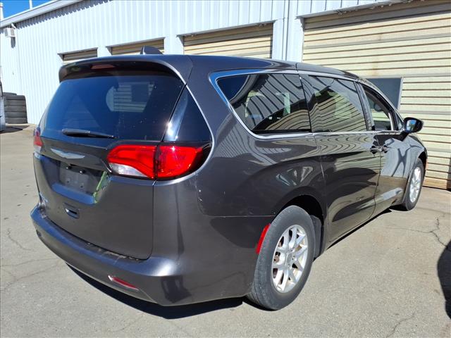 2017 Chrysler Pacifica LX