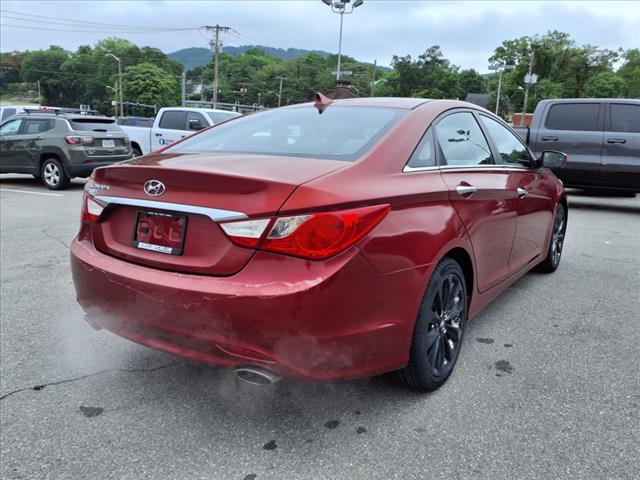 2011 Hyundai SONATA SE