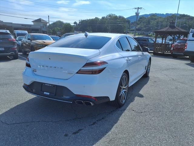 2022 Genesis G70 2.0T