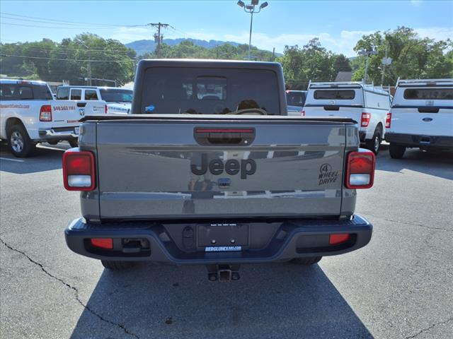 2022 Jeep Gladiator Willys