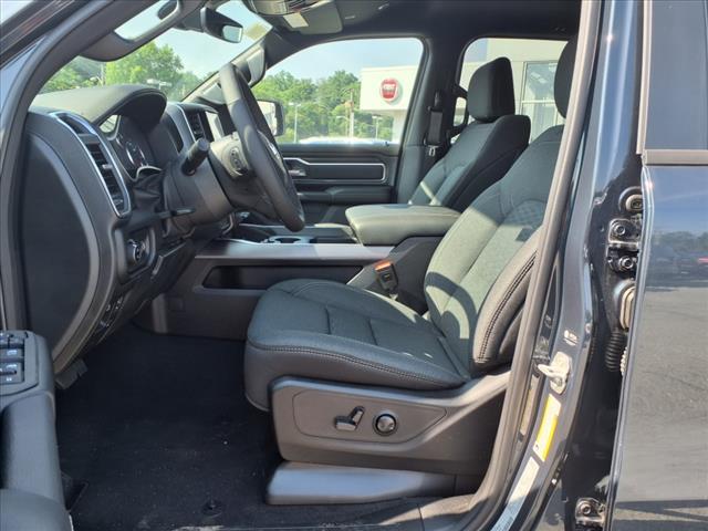 2025 RAM 1500 Big Horn/Lone Star 4x4 Crew Cab 144.5 in. WB