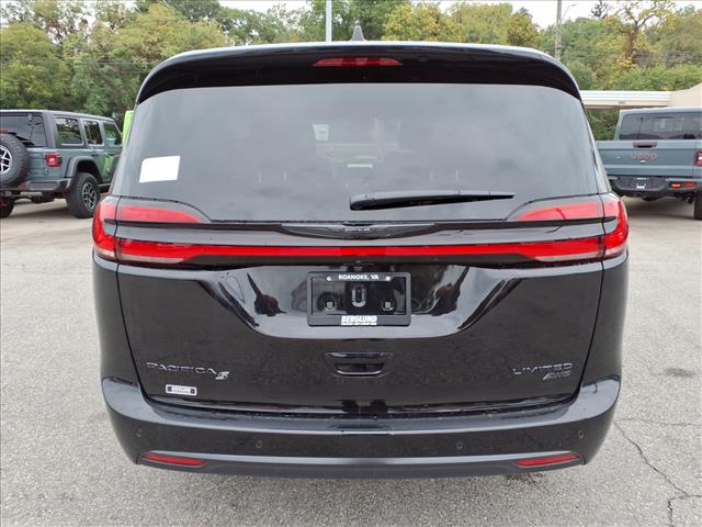 2026 Chrysler Pacifica Limited All-Wheel Drive Passenger Van