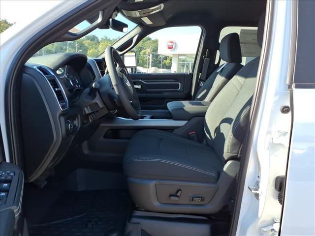 2025 RAM 2500 Big Horn 4x4 Crew Cab 6.3 ft. box 149 in. WB