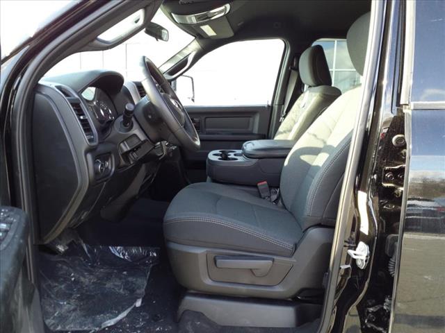 2024 RAM 2500 Tradesman 4x4 Crew Cab 6.3 ft. box 149 in. WB