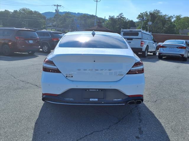 2022 Genesis G70 2.0T