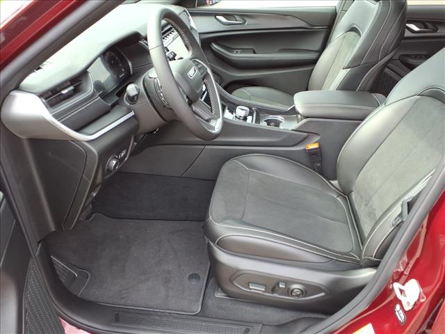 2025 Jeep Grand Cherokee Altitude X 4x4