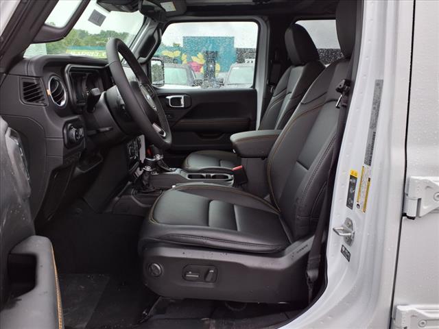 2025 Jeep Gladiator High Tide 4x4 Crew Cab 5 ft. box