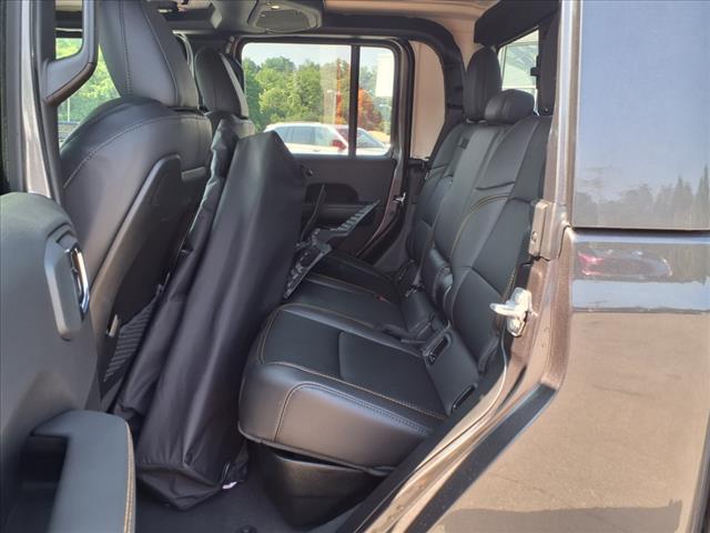 2025 Jeep Gladiator High Tide 4x4 Crew Cab 5 ft. box