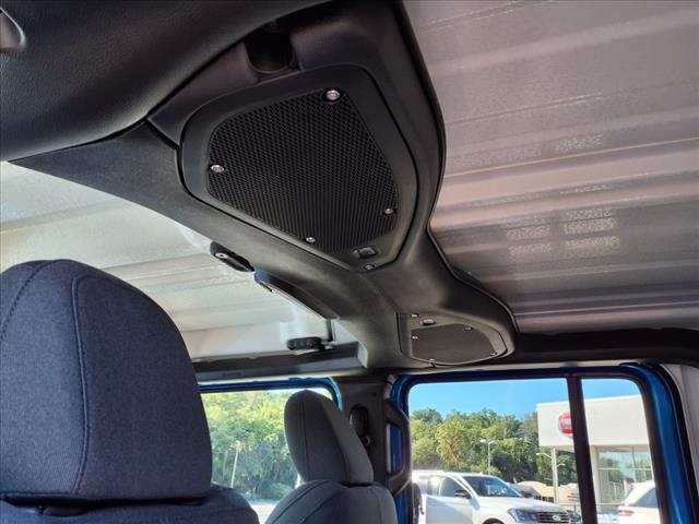 2025 Jeep Gladiator Sport S 4x4 Crew Cab 5 ft. box