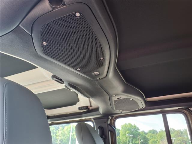 2025 Jeep Gladiator Mojave X 4x4 Crew Cab 5 ft. box
