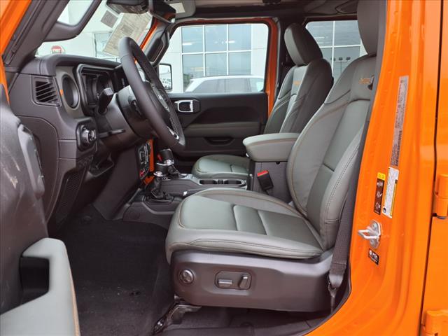 2025 Jeep Gladiator Mojave X 4x4 Crew Cab 5 ft. box
