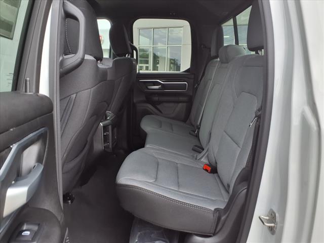 2024 RAM 1500 Big Horn/Lone Star 4x4 Quad Cab 140.5 in. WB