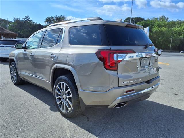 2022 GMC Acadia Denali