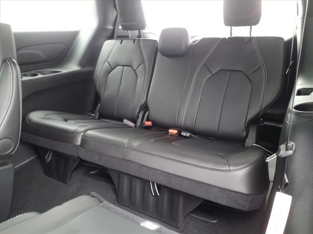 2025 Chrysler Voyager LX Passenger Van