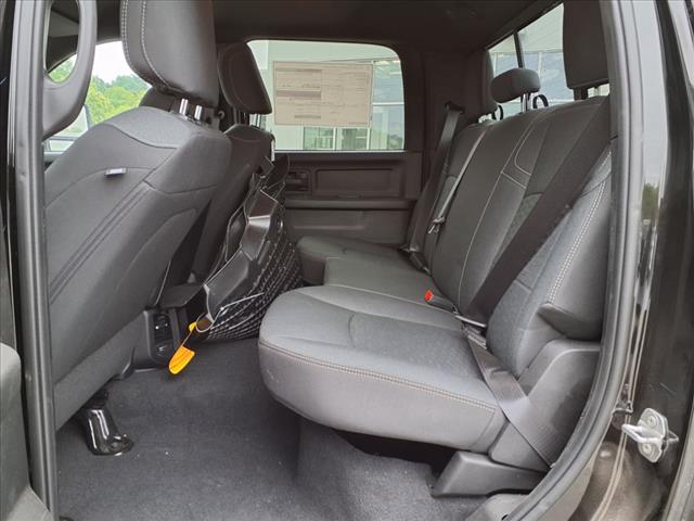 2025 RAM 2500 Tradesman 4x4 Crew Cab 6.3 ft. box 149 in. WB