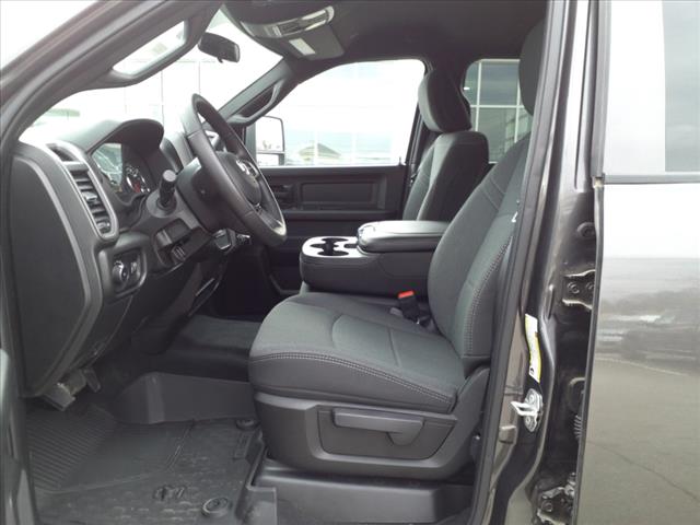 2024 RAM 2500 Tradesman 4x4 Crew Cab 6.3 ft. box 149 in. WB