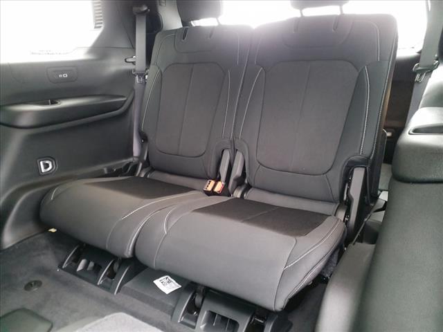 2025 Jeep Grand Cherokee L Laredo X 4x4