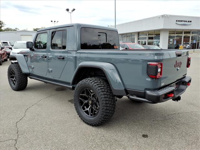 2025 Jeep Gladiator Rubicon 4x4 Crew Cab 5 ft. box