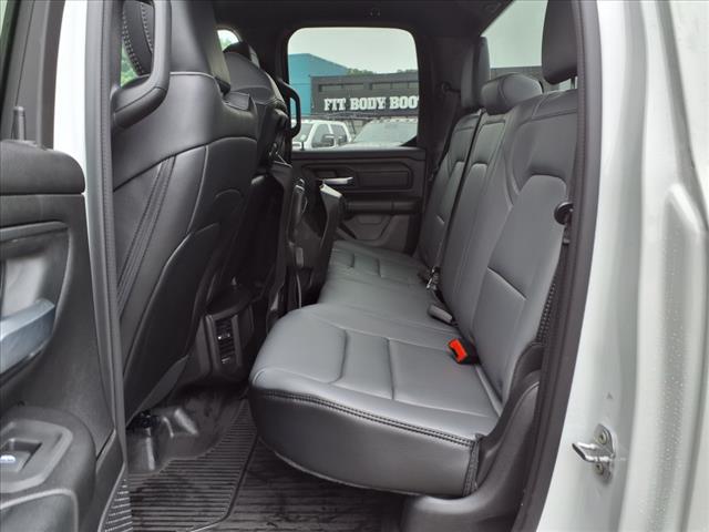 2025 RAM 1500 Tradesman 4x4 Quad Cab 140.5 in. WB