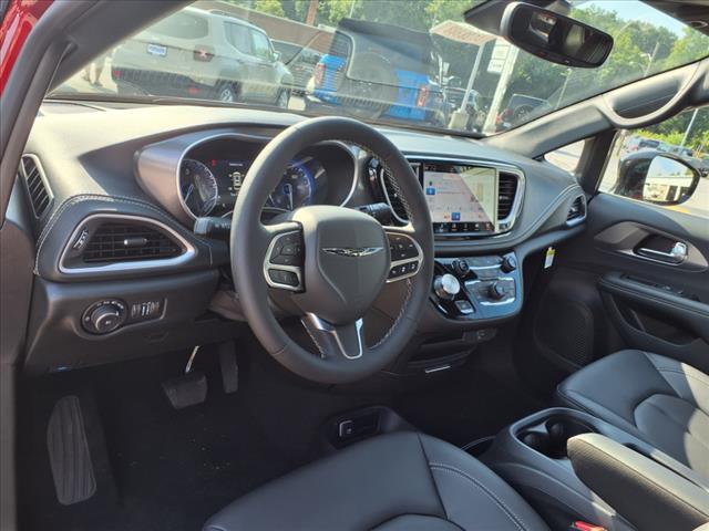 2026 Chrysler Pacifica Select Front-Wheel Drive Passenger