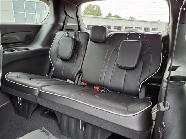 2026 Chrysler Pacifica Limited Front-Wheel Drive Passenger Van