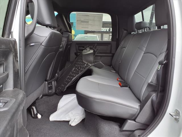 2025 RAM 2500 Tradesman 4x4 Crew Cab 6.3 ft. box 149 in. WB