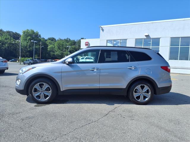 2016 Hyundai SANTA FE SE