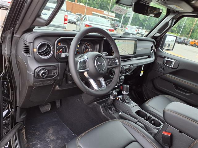 2025 Jeep Wrangler Sahara 4x4