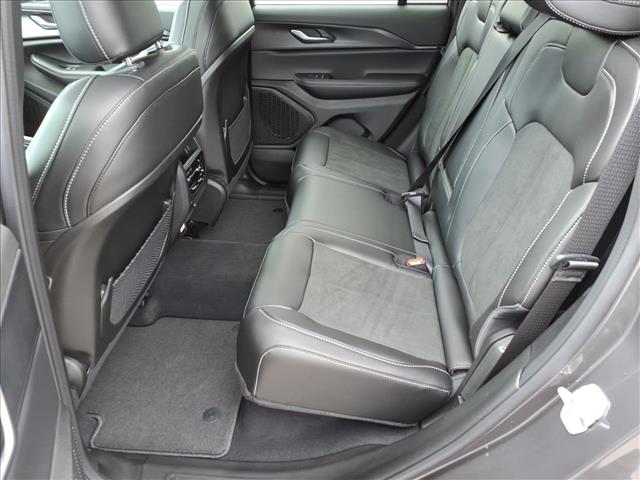 2025 Jeep Grand Cherokee Altitude X 4x4