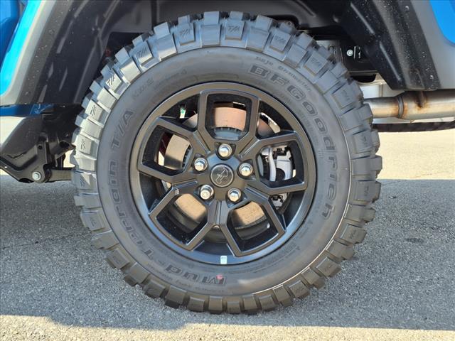 2025 Jeep Gladiator High Tide 4x4 Crew Cab 5 ft. box