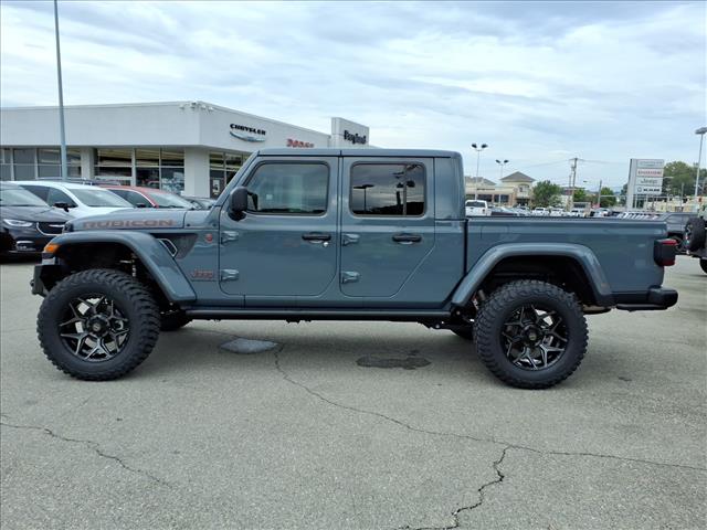 2025 Jeep Gladiator Rubicon 4x4 Crew Cab 5 ft. box