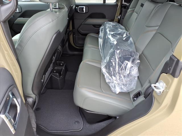 2025 Jeep Gladiator Mojave X 4x4 Crew Cab 5 ft. box