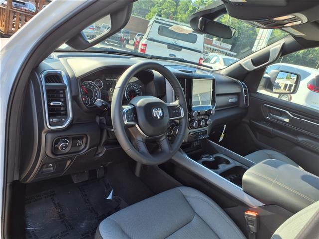 2024 RAM 1500 Big Horn/Lone Star 4x4 Quad Cab 140.5 in. WB