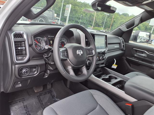 2024 RAM 1500 Big Horn/Lone Star 4x4 Quad Cab 140.5 in. WB