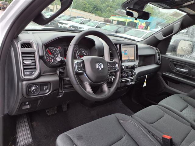 2025 RAM 1500 Tradesman 4x4 Quad Cab 140.5 in. WB