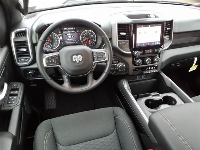 2025 RAM 1500 Express