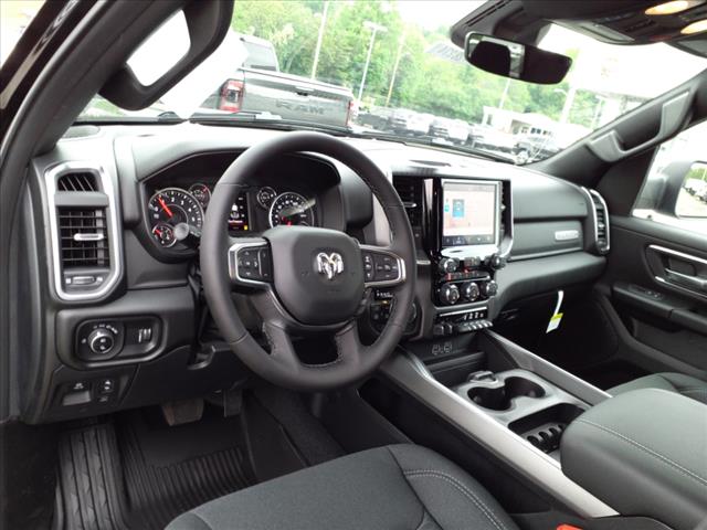 2025 RAM 1500 Big Horn/Lone Star 4x4 Crew Cab 144.5 in. WB