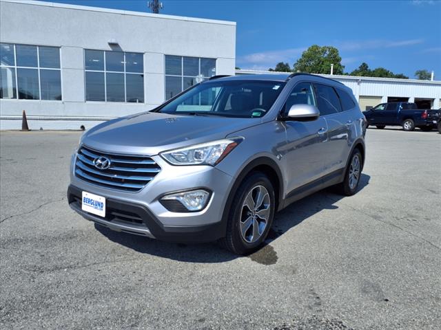 2016 Hyundai SANTA FE SE