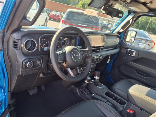 2025 Jeep Gladiator High Tide 4x4 Crew Cab 5 ft. box