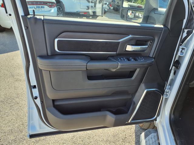 2025 RAM 2500 Laramie 4x4 Crew Cab 6.3 ft. box 149 in. WB