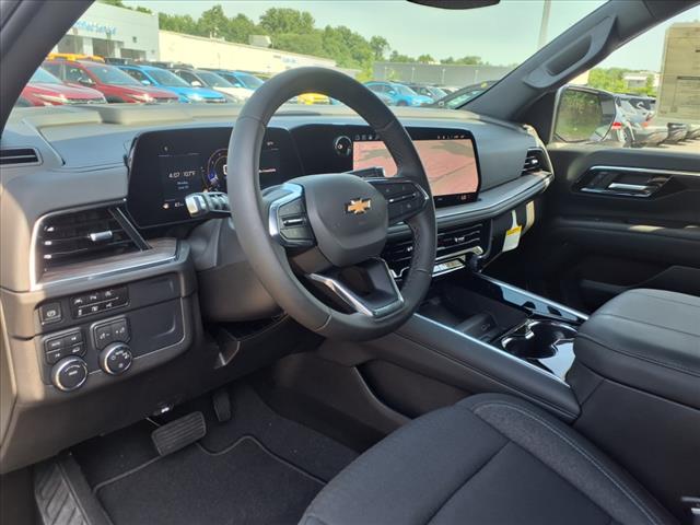 2025 Chevrolet Suburban LS