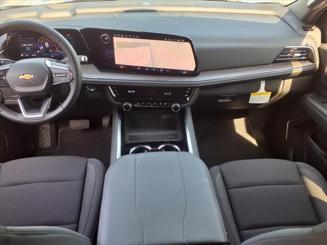 2025 Chevrolet Suburban LS