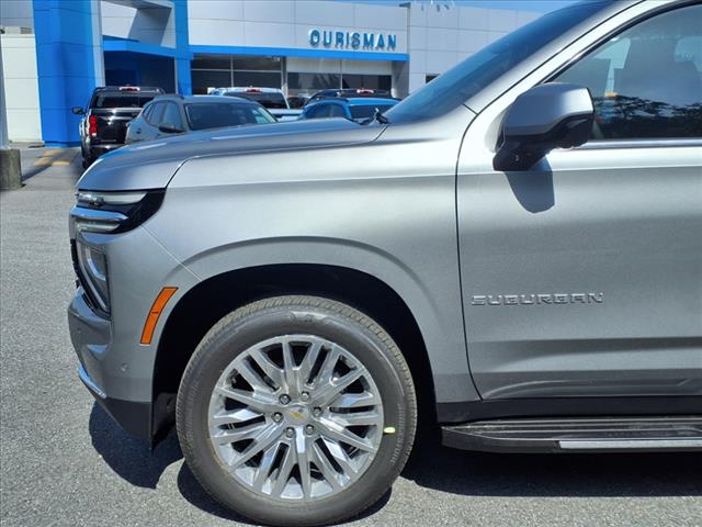 2025 Chevrolet Suburban LS