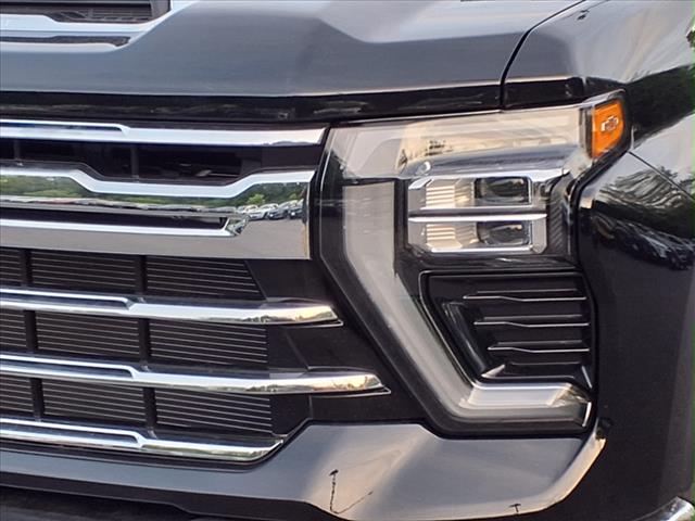 2025 Chevrolet Silverado 3500HD LTZ