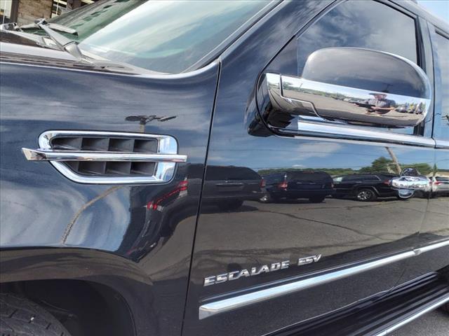 2012 Cadillac Escalade ESV Luxury - Photo 10