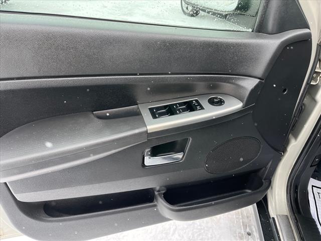 2010 Jeep Grand Cherokee Laredo - Photo 11